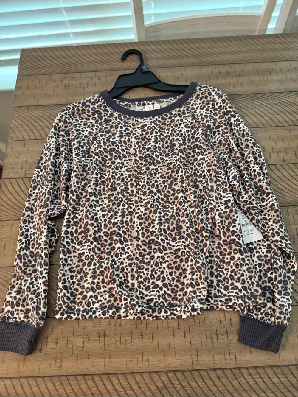 Joyspun Leopard Print Long-Sleeve Women's Pajama Top - Brown/Black size XS-NWT